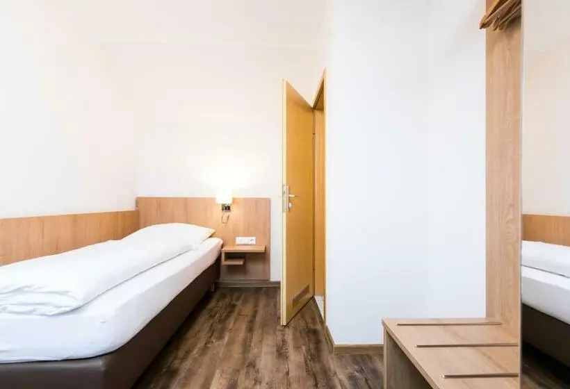 スタンダードシングルルーム, Landhaus Vier Jahreszeiten