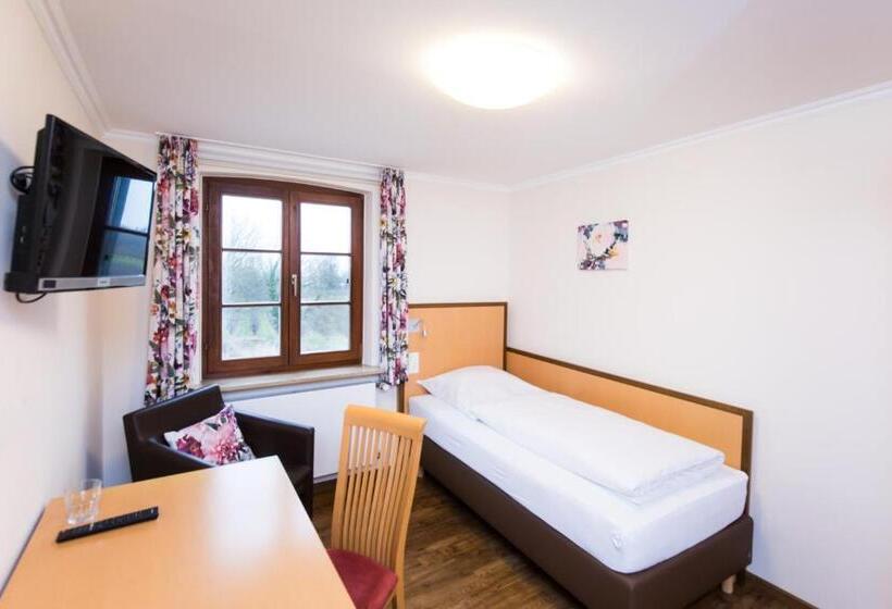 标准单人间, Landhaus Vier Jahreszeiten