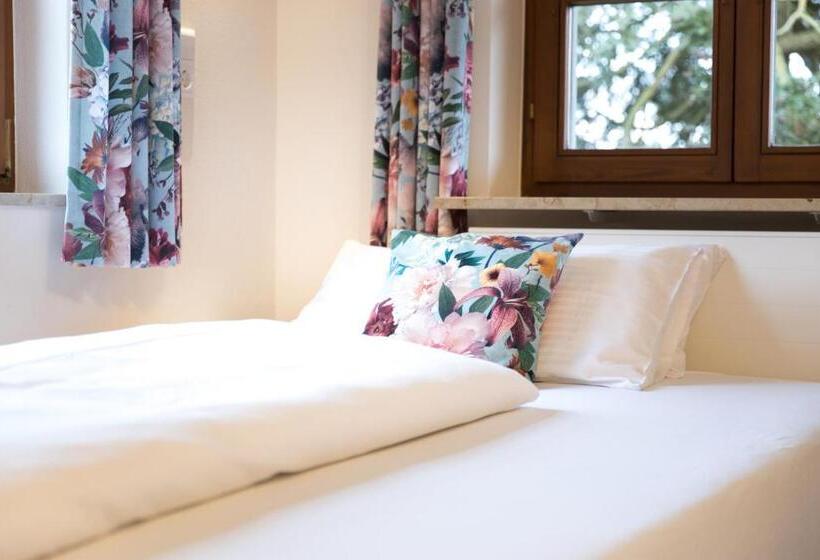 标准三人间, Landhaus Vier Jahreszeiten