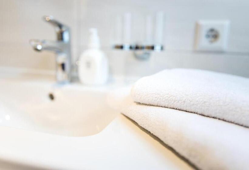 标准三人间, Landhaus Vier Jahreszeiten