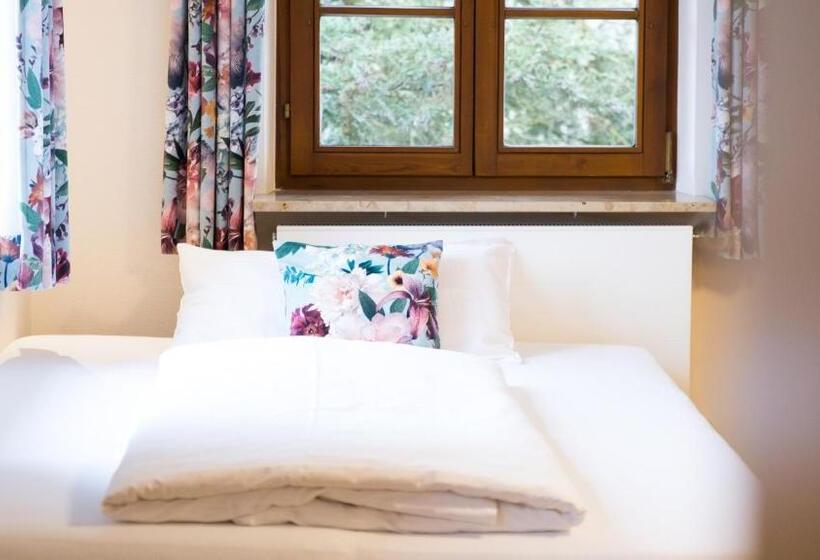 标准三人间, Landhaus Vier Jahreszeiten