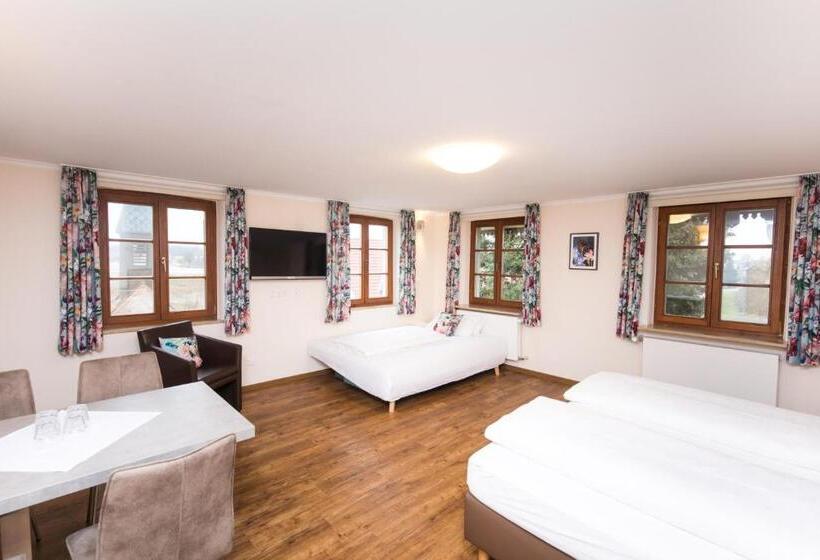 标准三人间, Landhaus Vier Jahreszeiten