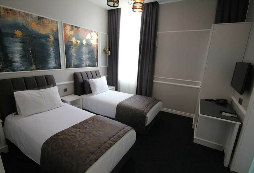 חדר סטנדרט, Naumpasa Konagi