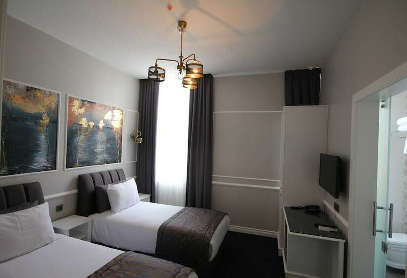 חדר סטנדרט, Naumpasa Konagi