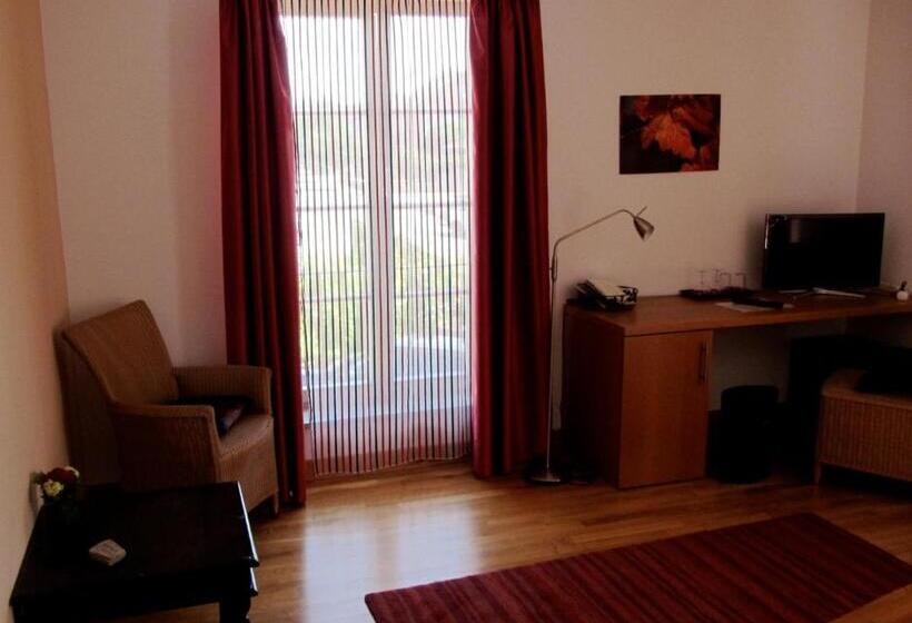 スタンダードルーム, Weinblatt