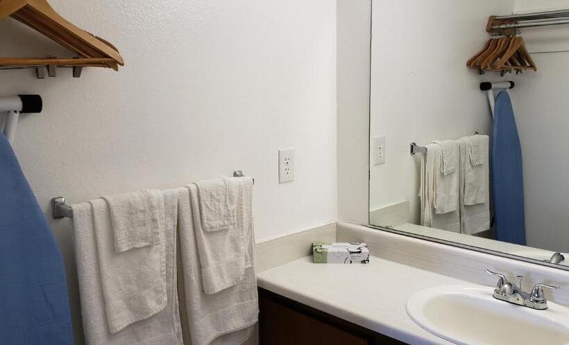 غرفة قياسية, Pacific Inn