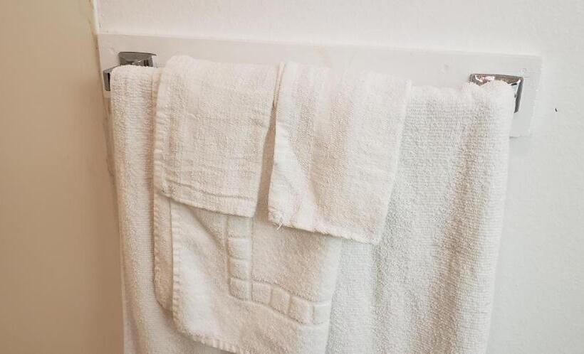 غرفة قياسية سرير كينج, Pacific Inn