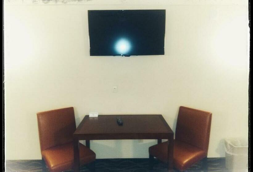 غرفة قياسية سرير كينج لذوى الإحتياجات الخاصة, The Sunset Inn