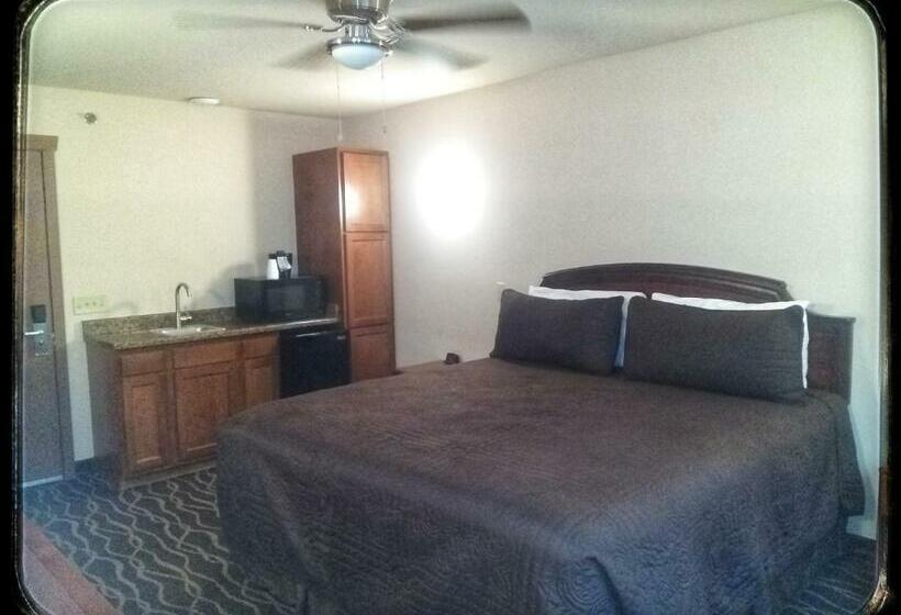 غرفة قياسية سرير كينج لذوى الإحتياجات الخاصة, The Sunset Inn