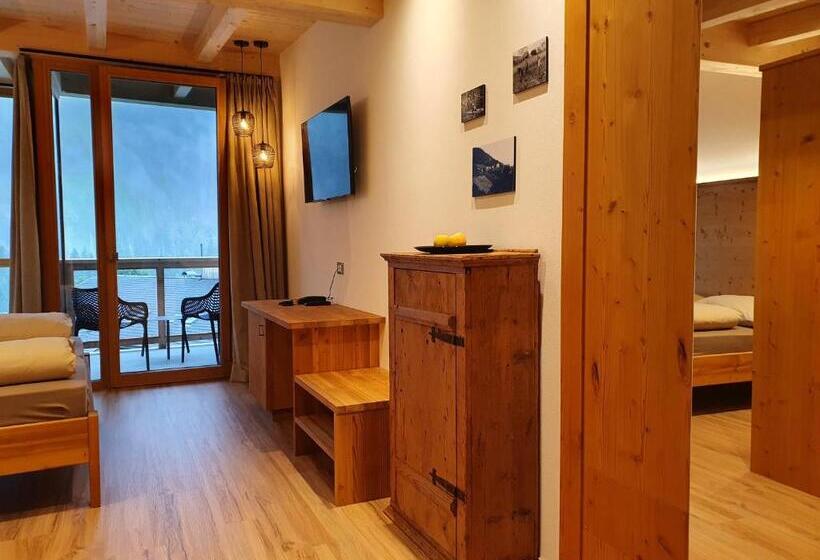 غرفة ديلوكس مزودة بشرفة, Natur Pur Hotel Unterpichl