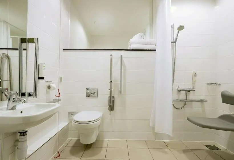 اتاق استاندارد برای معلولان, Point A Hotel Glasgow
