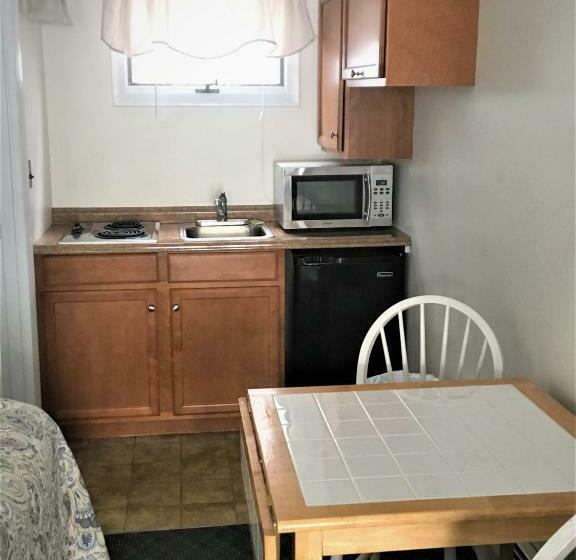 스탠다드 룸 더블 침대 2개, Sandpiper Beachfront Motel