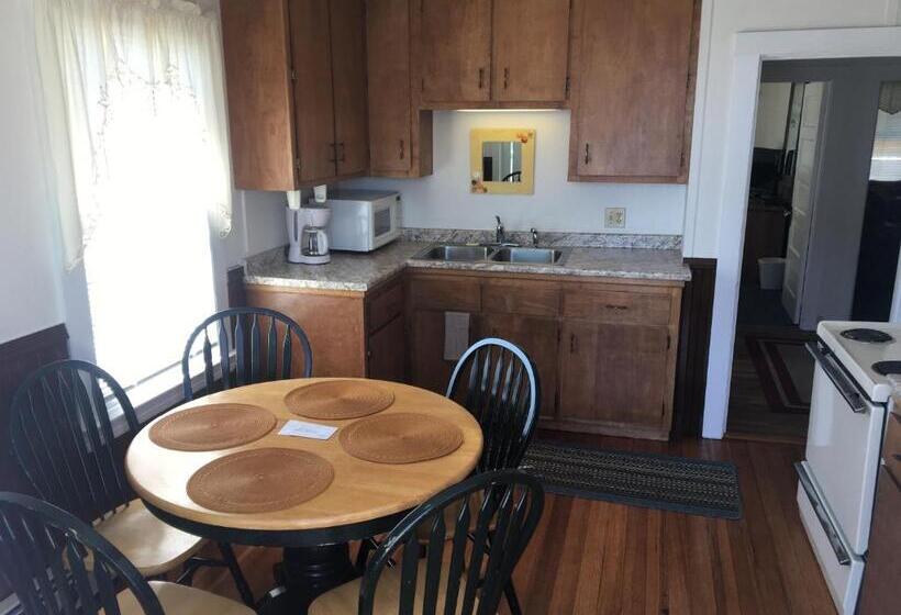 침실 1개 발코니 아파트, Sandpiper Beachfront Motel