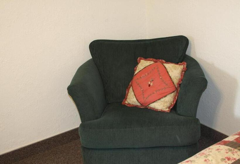 غرفة قياسية مطلّة علي الحديقة, Sleep For Less Motel