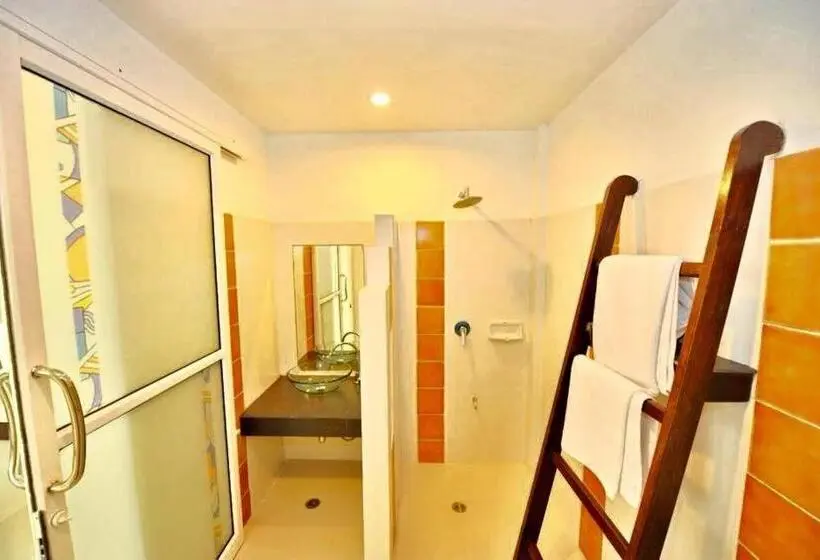 اتاق سوپریور, Win Hotel Phayao