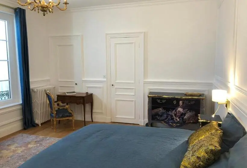 ガーデンビュースイート, L Hôtel Particulier Du 12