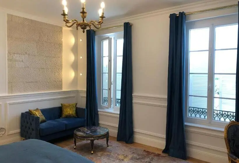ガーデンビュースイート, L Hôtel Particulier Du 12