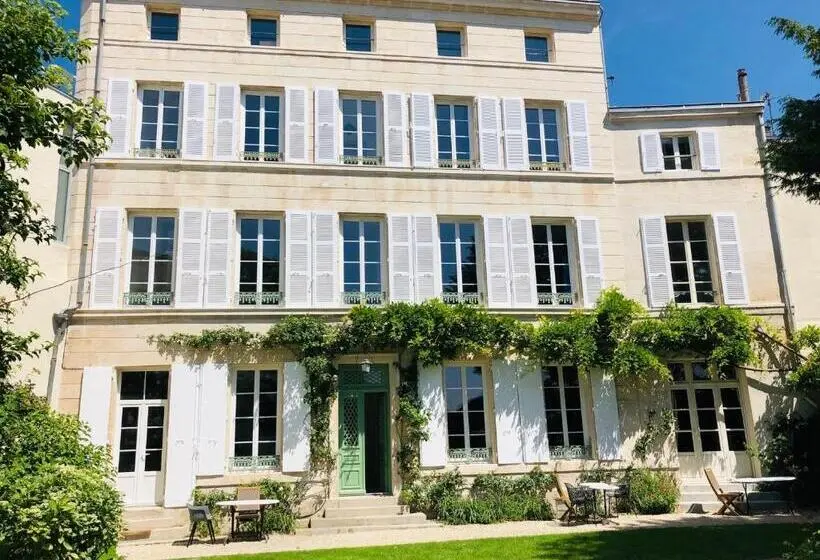 シティビュースイート, L Hôtel Particulier Du 12