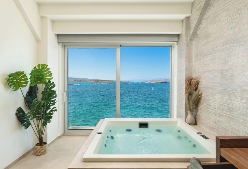 سوییت جونیور با چشمانداز دریا, Elia Sea Suites