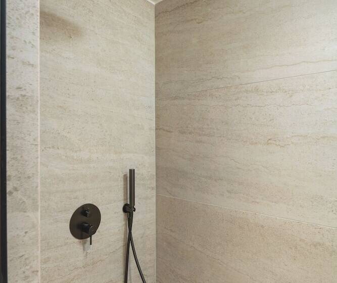 سوییت جونیور با چشمانداز دریا, Elia Sea Suites