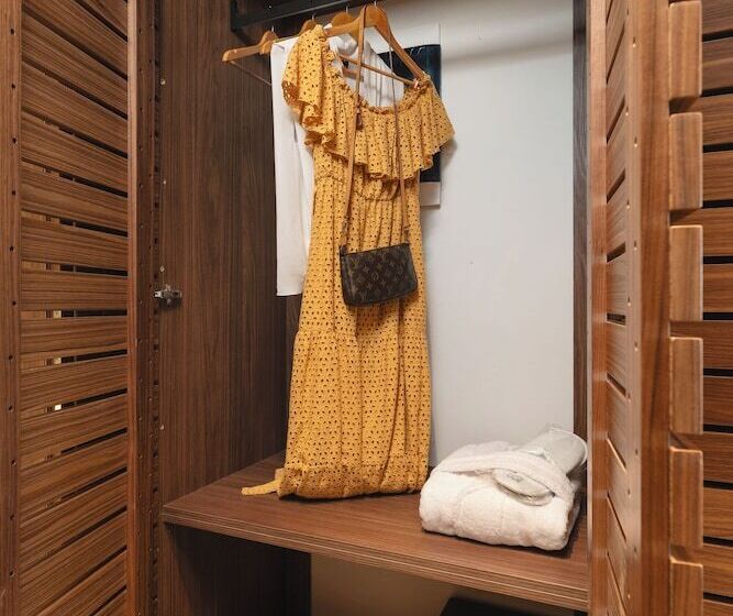 سوییت سوپریور با چشمانداز دریا, Elia Sea Suites