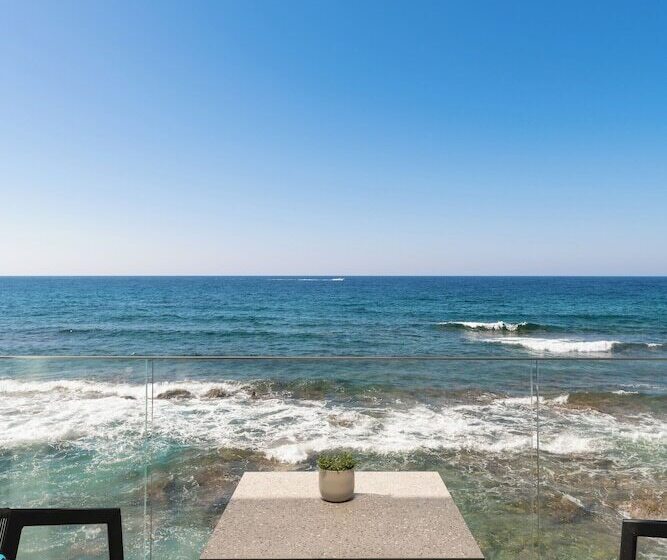 سوییت سوپریور با چشمانداز دریا, Elia Sea Suites