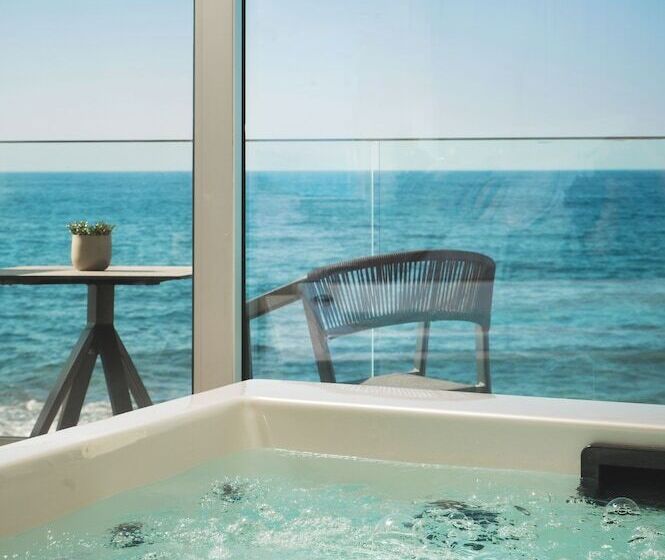 سوییت سوپریور با چشمانداز دریا, Elia Sea Suites