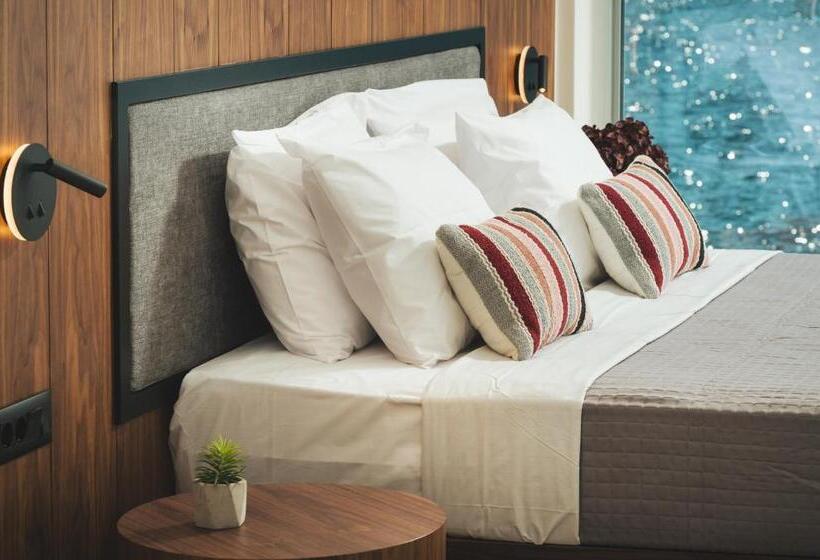 اتاق استاندارد برای معلولان, Elia Sea Suites