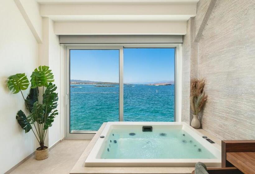 سوییت جونیور با چشمانداز دریا, Elia Sea Suites