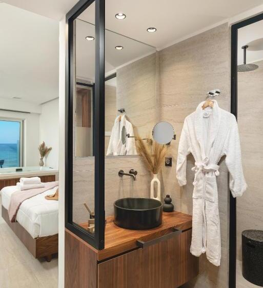 سوییت جونیور با چشمانداز دریا, Elia Sea Suites