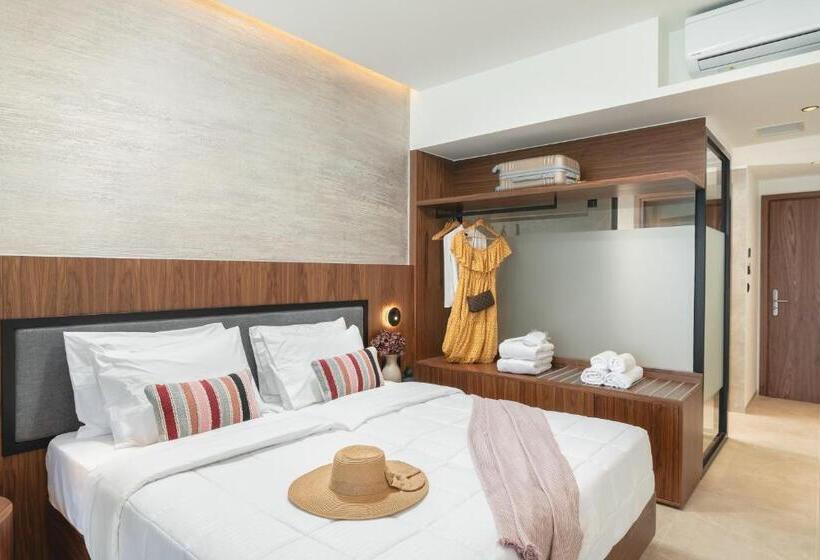 سوییت جونیور با چشمانداز دریا, Elia Sea Suites