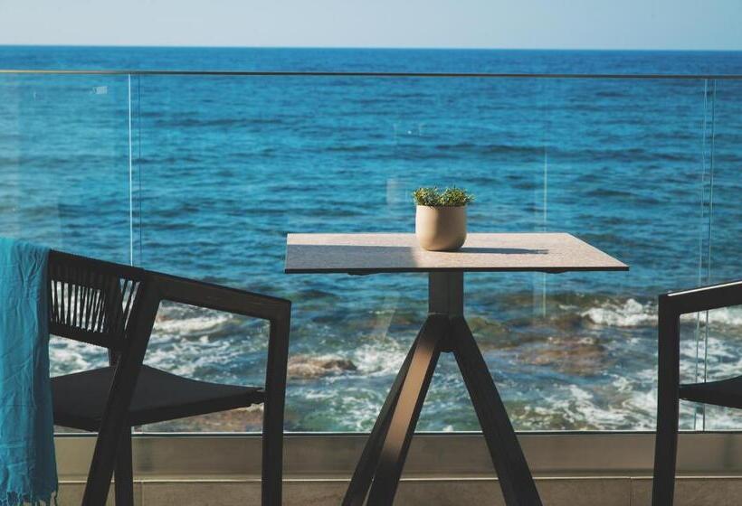 سوییت سوپریور با چشمانداز دریا, Elia Sea Suites