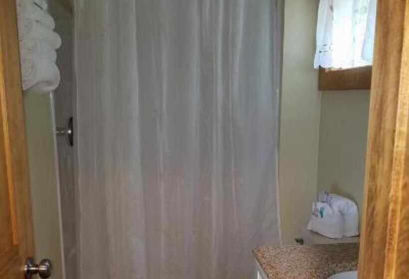 غرفة قياسية رباعية, Grand View Resort