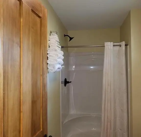 デラックスの4人部屋, Grand View Resort