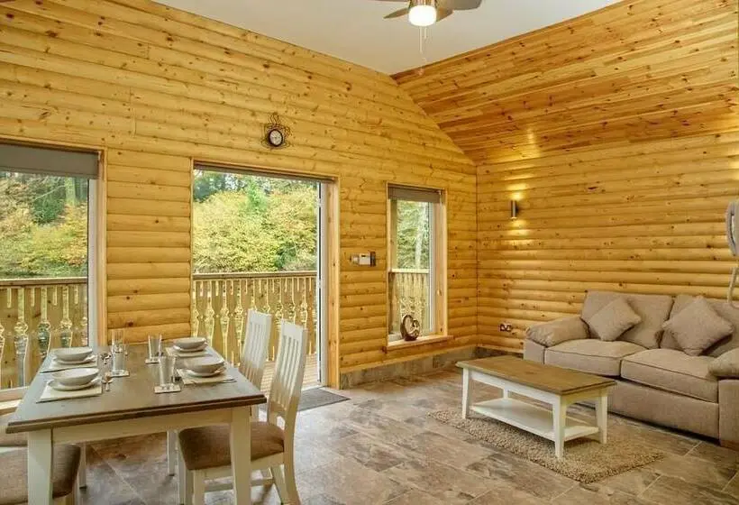 スタンダード4人部屋, Canada Lodge And Lake