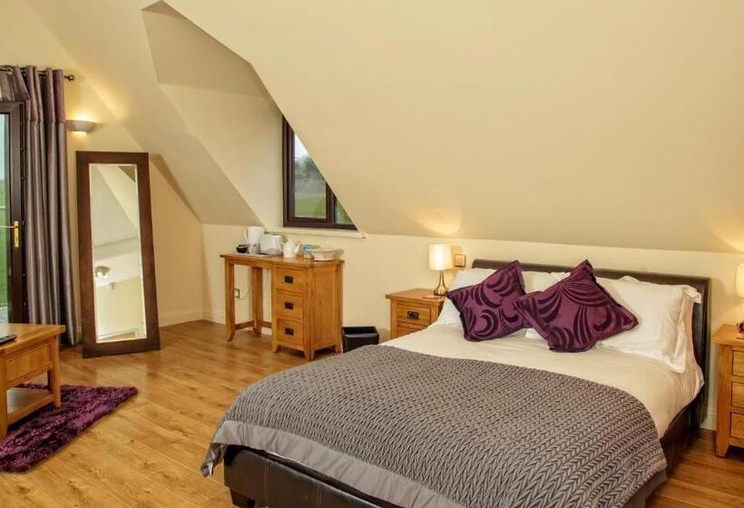 1 Bedroom Apartment Lake View, Canada Lodge And Lake