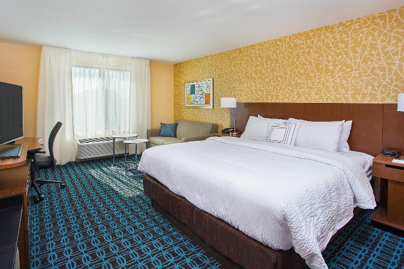 带大床的标准间, Fairfield Inn & Suites By Marriott Nashville Hendersonville