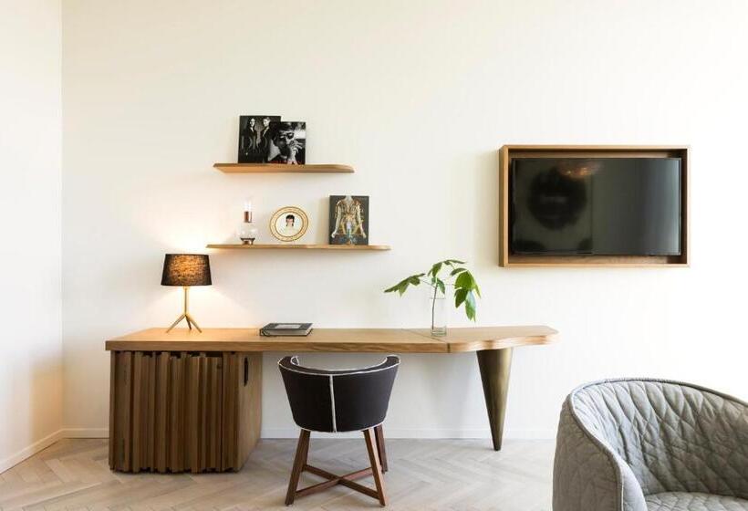 جناح, Kimpton La Peer Hotel West Hollywood, An Ihg