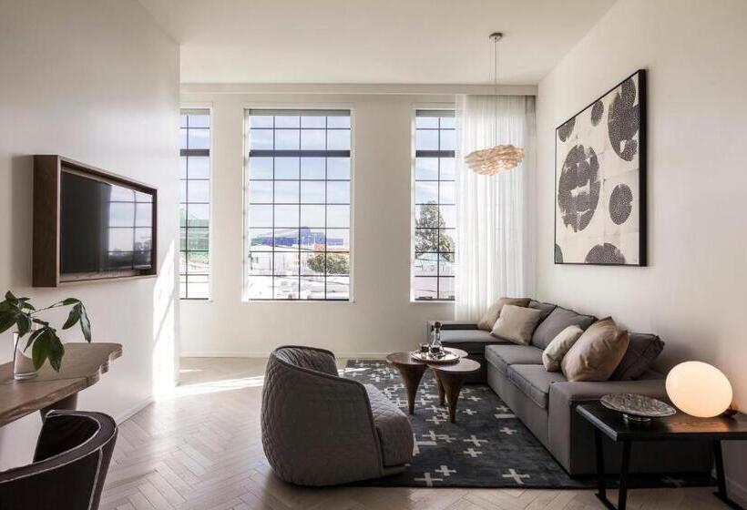 جناح, Kimpton La Peer Hotel West Hollywood, An Ihg