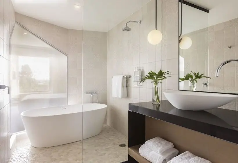 Suite with Terrace, Kimpton La Peer Hotel West Hollywood, An Ihg