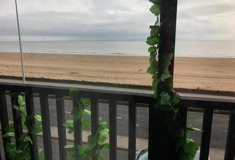 Suite con Balcone, The Music Fable