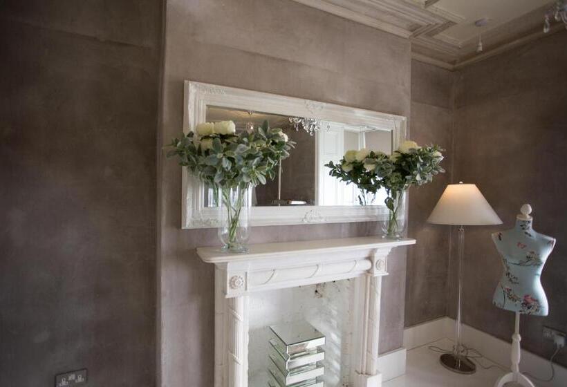 Suite Letto King, The Music Fable