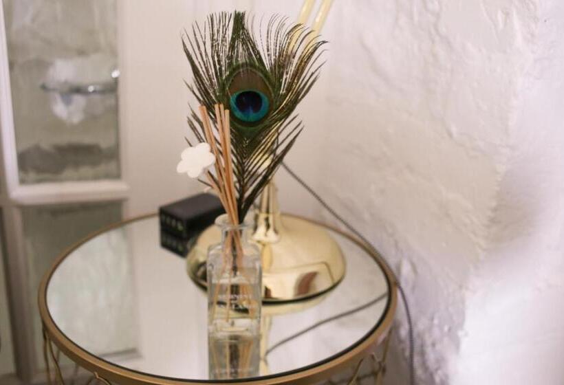 Suite Letto King, The Music Fable