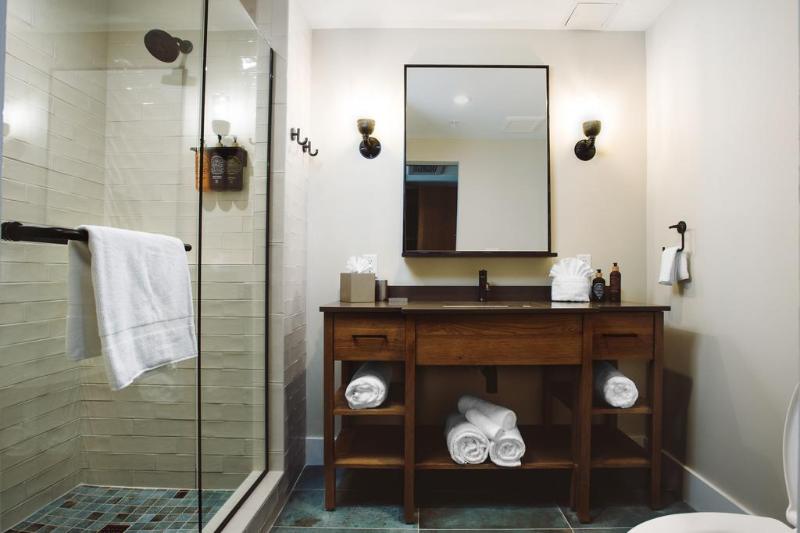 غرفة قياسية سرير كينج, The Perry Hotel & Marina Key West