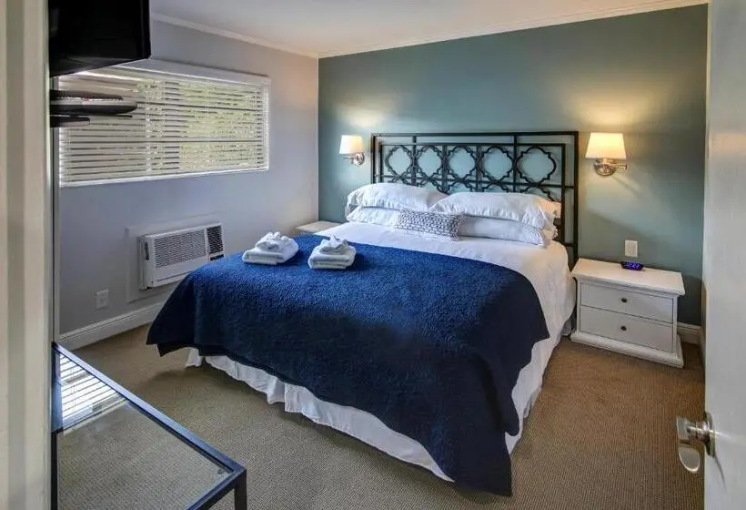 スタンダードスタジオ, Maydee Suites In Florida