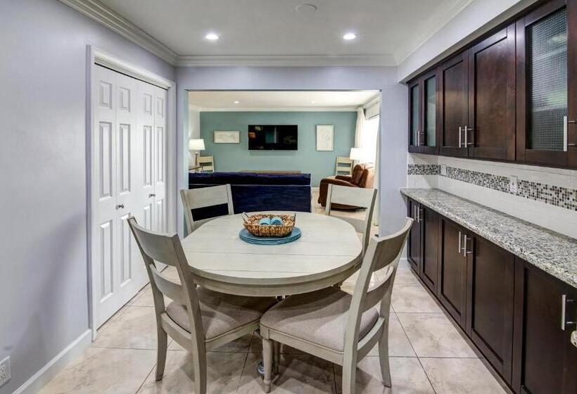 带2个卧室的公寓, Maydee Suites In Florida