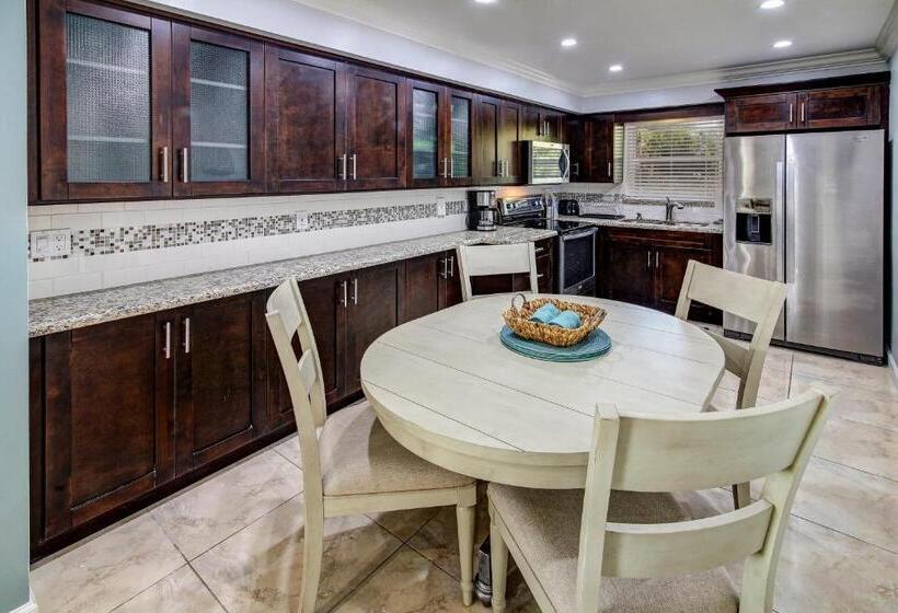 带2个卧室的公寓, Maydee Suites In Florida