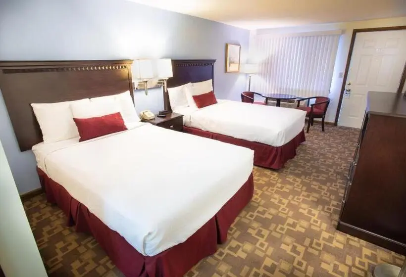 Deluxe Kolmen Hengen Huone, Usa Inn