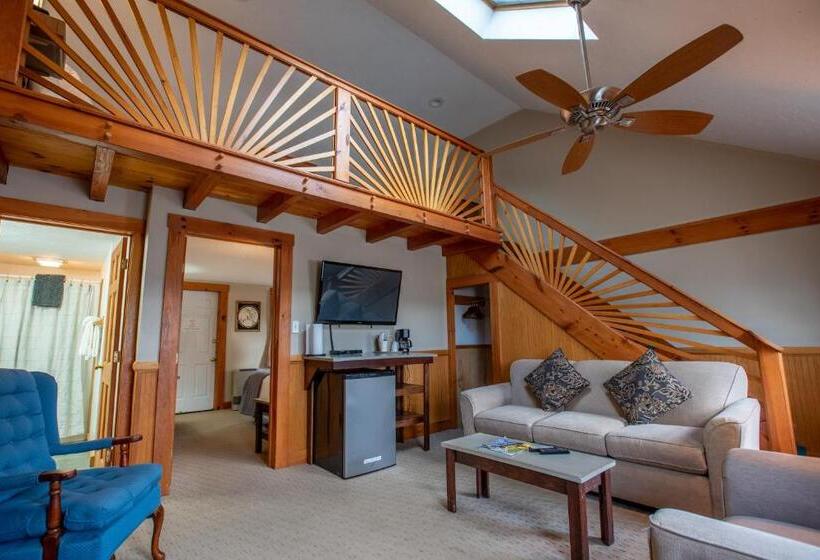 جناح عائلي, New England Inn & Lodge