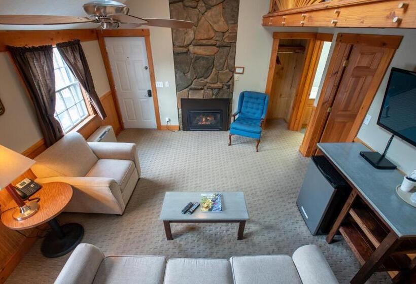 Family Suite, New England Inn & Lodge